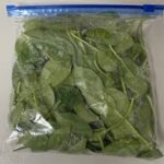 Spinach pre-packed